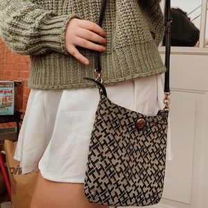 vintage tommy hilfiger purse